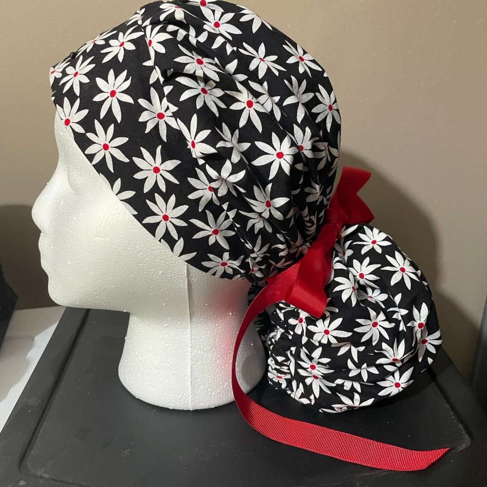 Black Daisy Print Scrub Cap with Red Tie